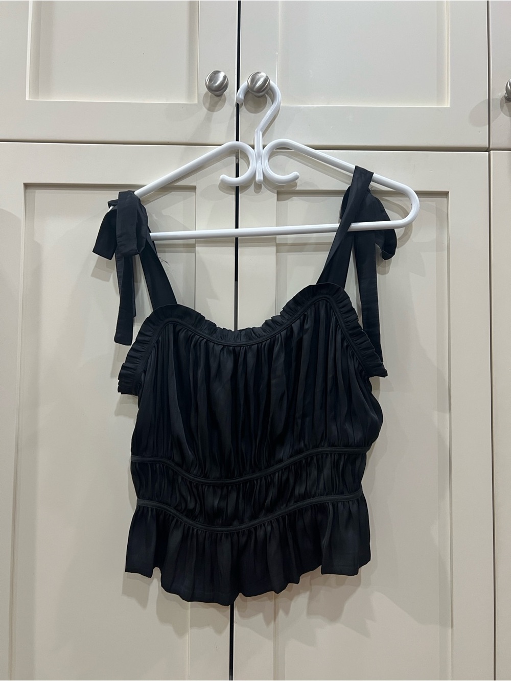 Tank top with adjustable straps